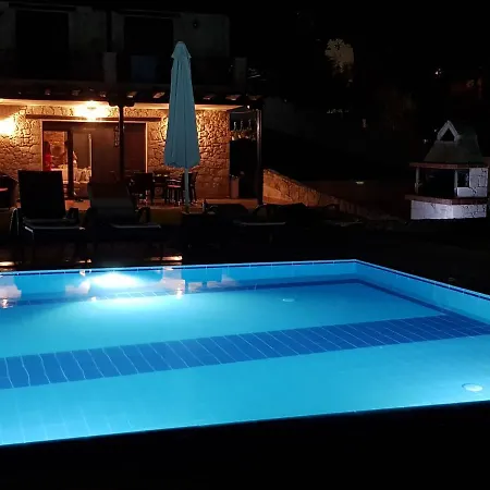 Paradise Villa *
